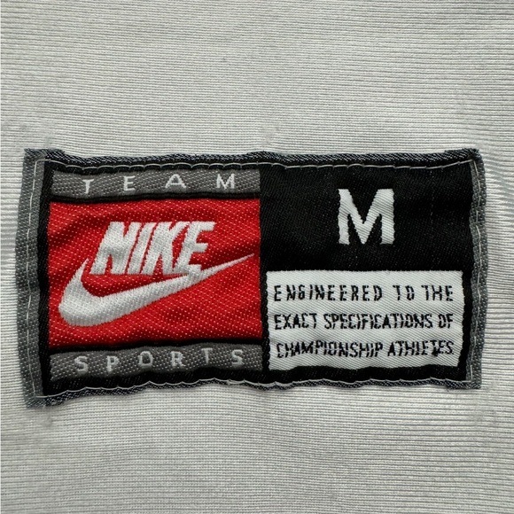 VINTAGE NORTH CAROLINA NIKE BASKETBALL JERSEY - Picture 4 of 11